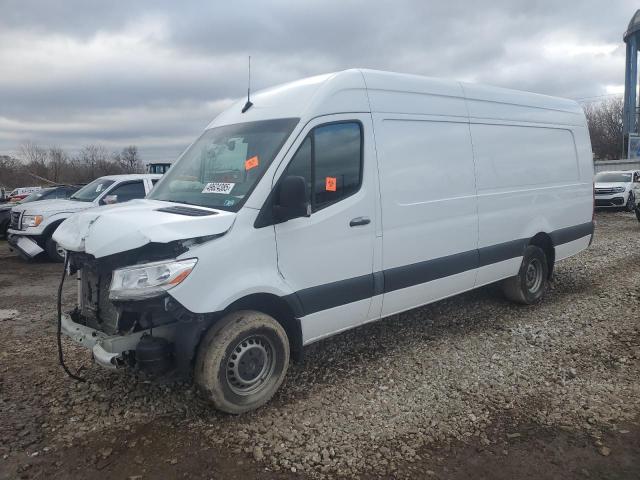  Salvage Mercedes-Benz Sprinter