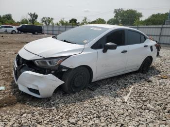  Salvage Nissan Versa