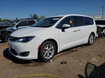  Salvage Chrysler Pacifica