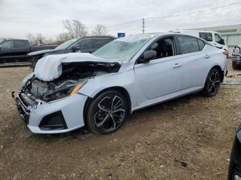  Salvage Nissan Altima