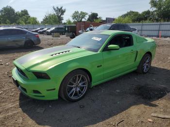  Salvage Ford Mustang