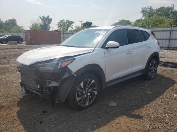  Salvage Hyundai TUCSON
