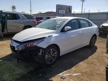  Salvage Kia Forte