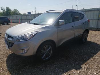  Salvage Hyundai TUCSON