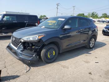  Salvage Hyundai TUCSON