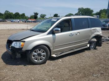  Salvage Chrysler Minivan