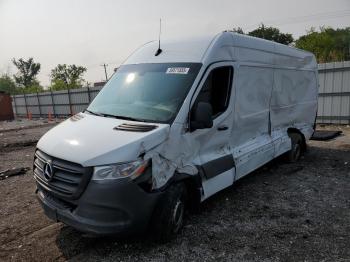  Salvage Mercedes-Benz Sprinter