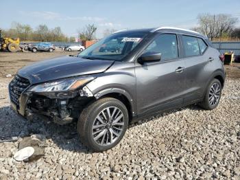  Salvage Nissan Kicks