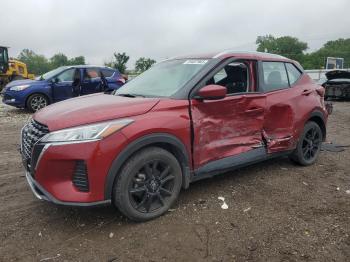 Salvage Nissan Kicks
