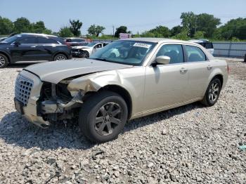  Salvage Chrysler 300