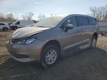  Salvage Chrysler Pacifica