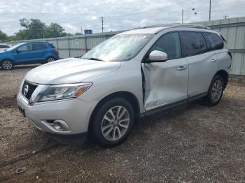  Salvage Nissan Pathfinder