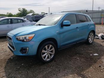  Salvage Mitsubishi Outlander