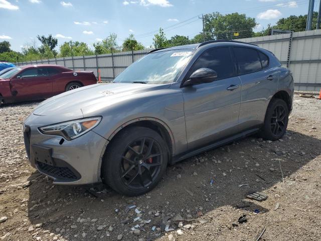  Salvage Alfa Romeo Stelvio