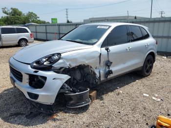  Salvage Porsche Cayenne