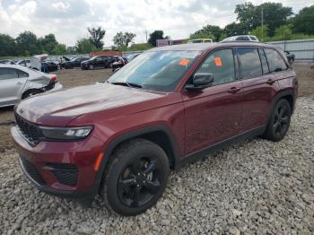  Salvage Jeep Grand Cherokee