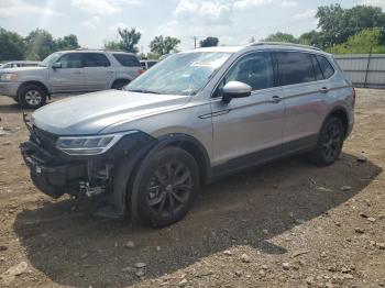  Salvage Volkswagen Tiguan