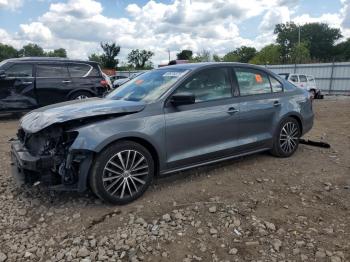  Salvage Volkswagen Jetta