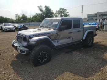  Salvage Jeep Gladiator