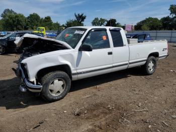  Salvage Chevrolet Gmt