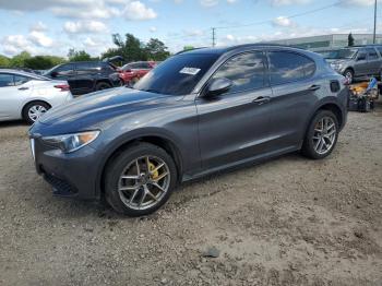  Salvage Alfa Romeo Stelvio