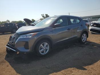  Salvage Nissan Kicks