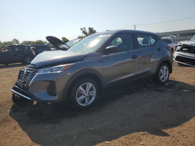  Salvage Nissan Kicks