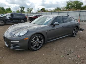  Salvage Porsche Panamera