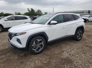  Salvage Hyundai TUCSON