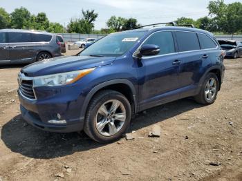  Salvage Toyota Highlander
