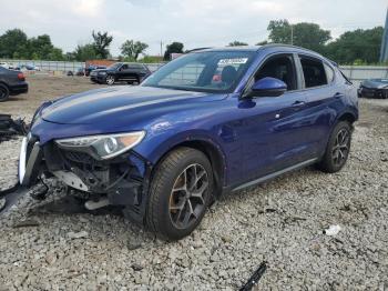  Salvage Alfa Romeo Stelvio