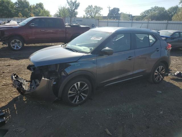  Salvage Nissan Kicks
