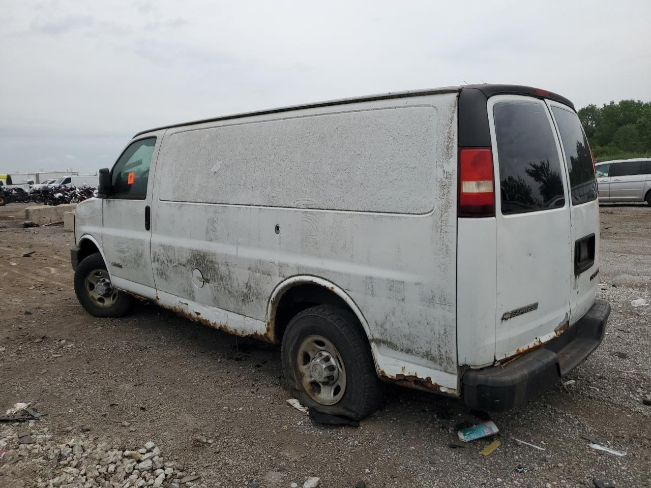Chevrolet Express Image 11