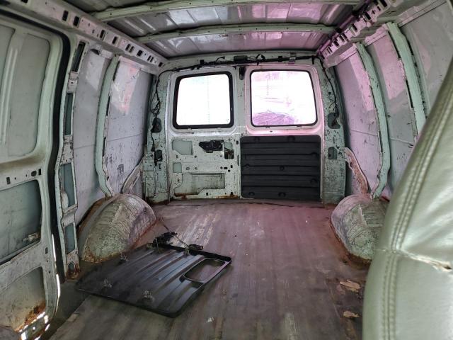 Chevrolet Express Image 7