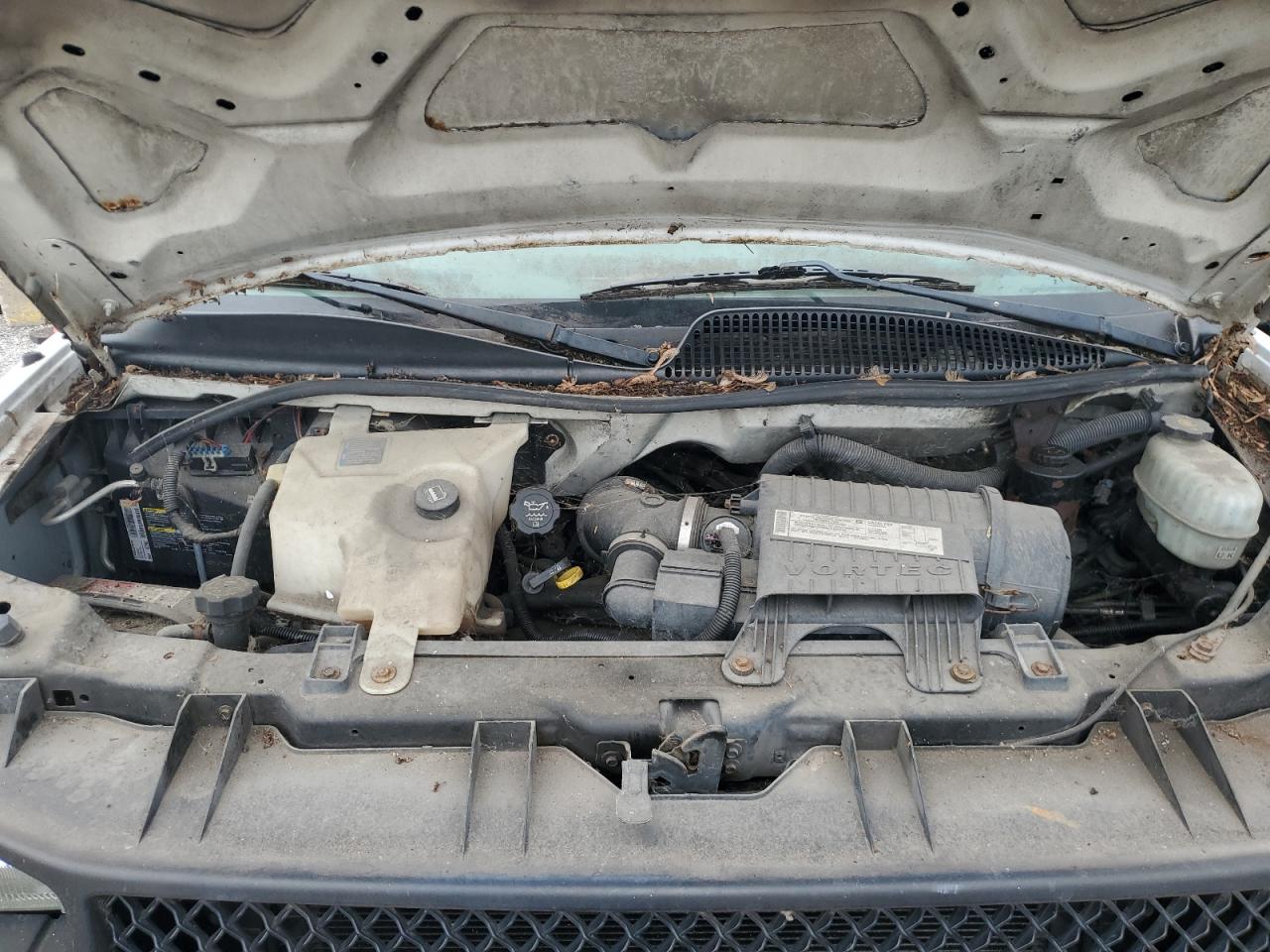 Chevrolet Express Image 12