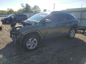  Salvage Hyundai TUCSON