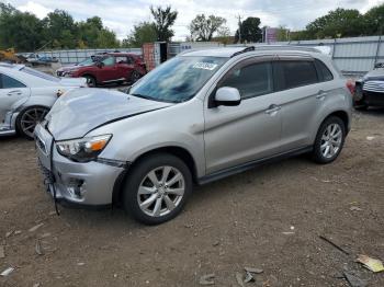  Salvage Mitsubishi Outlander