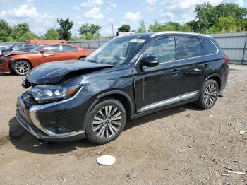 Salvage Mitsubishi Outlander