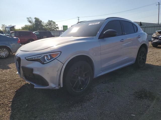  Salvage Alfa Romeo Stelvio