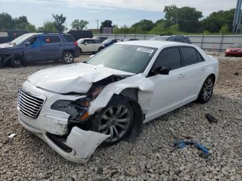  Salvage Chrysler 300