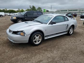  Salvage Ford Mustang