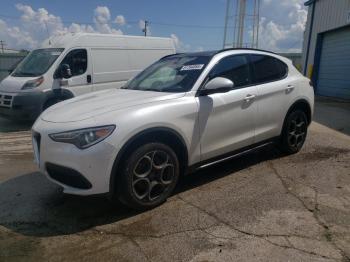  Salvage Alfa Romeo Stelvio