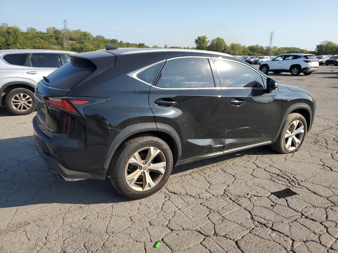 Lexus NX 200t Base Image 12