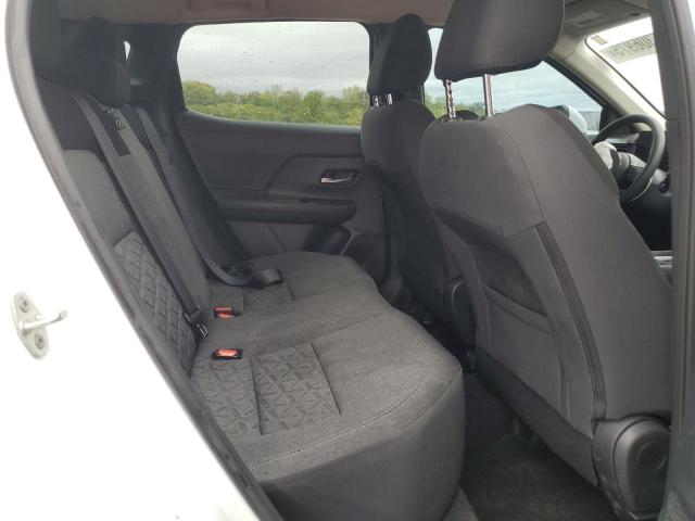 Nissan Kicks Sv Image 11