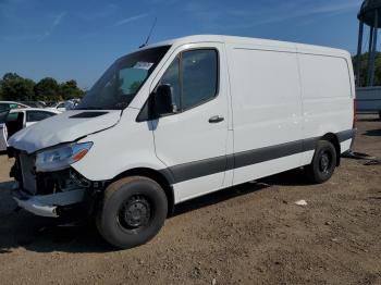  Salvage Mercedes-Benz Sprinter