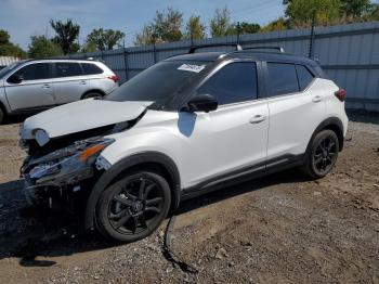  Salvage Nissan Kicks