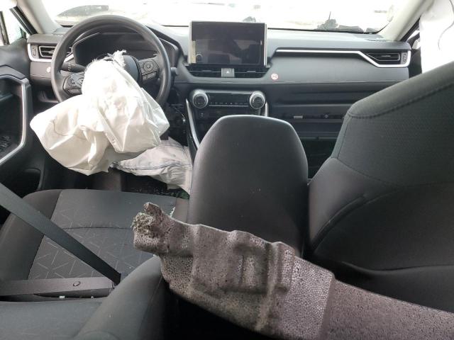 Toyota RAV4 Xle Image 5