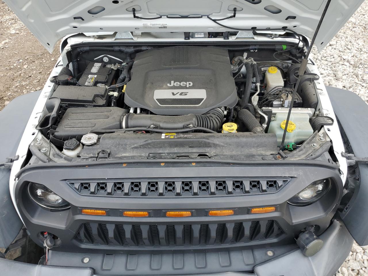 Jeep Wrangler Sport Image 13