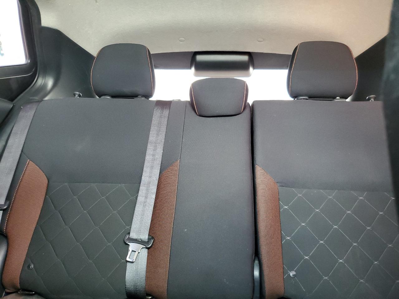 Nissan Kicks S Image 9