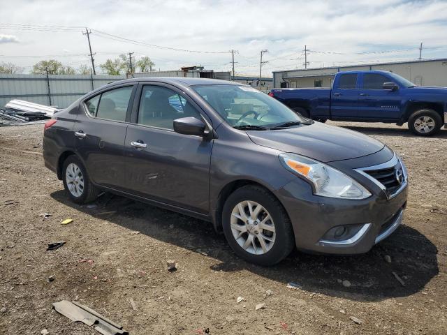 Nissan Versa S Image 6